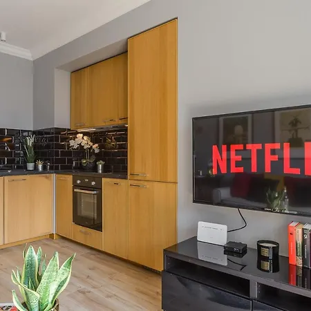 Apartment Luxury In District Of On Siedmiogrodzka