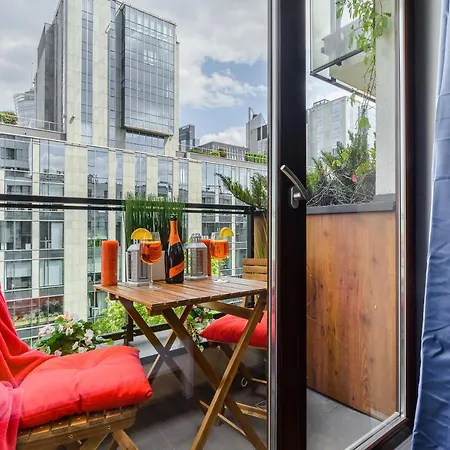 Luxury In District Of On Siedmiogrodzka *