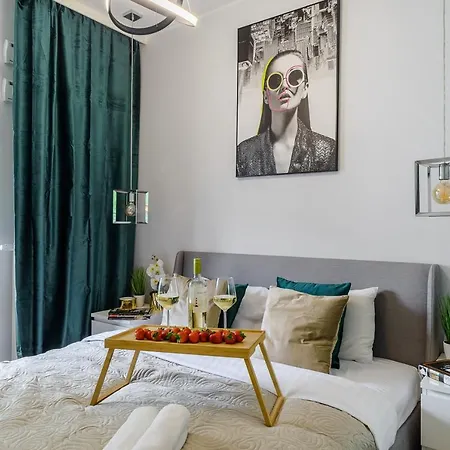 Apartment Luxury In District Of On Siedmiogrodzka *