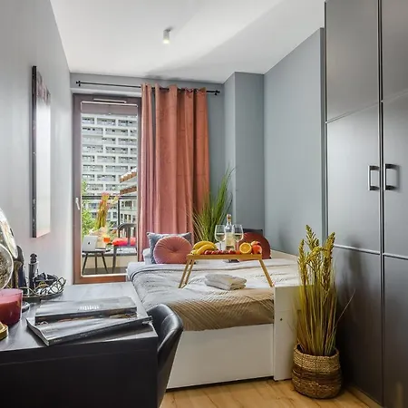 Luxury In District Of On Siedmiogrodzka *